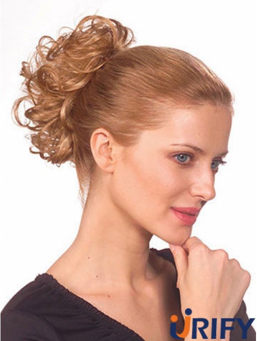 Wunderschöne gewellte blonde Pferdeschwänze