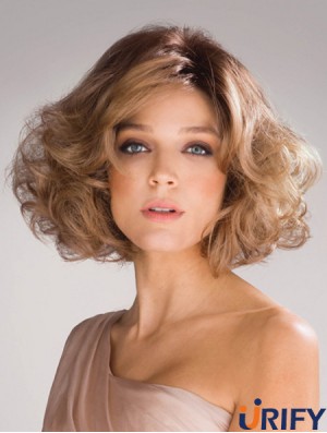 Wellenförmige geschichtete 10  inchblonde exquisite synthetische Perücken