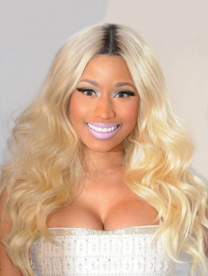 22 Zoll Blonde Wellig Ohne Pony Lange Erstaunliche Nicki Minaj Perücken