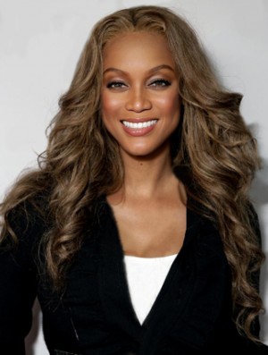 Braun gewellt ohne Pony Spitze vorne 24  inchIdeal Tyra Banks Perücken