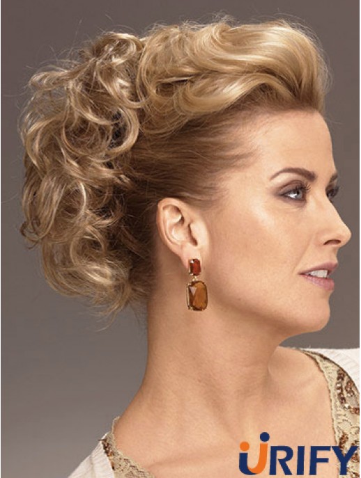Clip On Haarteile mit synthetischer blonder Farbe kurzer Länge lockiger Stil